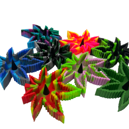 Marijuana plant shaped silicone ashtray with “debowler”